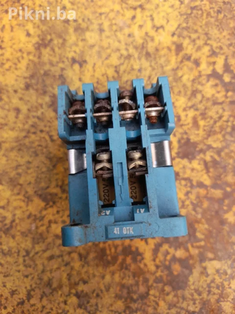 Kontaktor iskra Ko-31E 20A sklopka prekidac