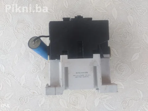 KONTAKTOR Elektro sklopka CA 3-12 4-5,5kw 25A 7