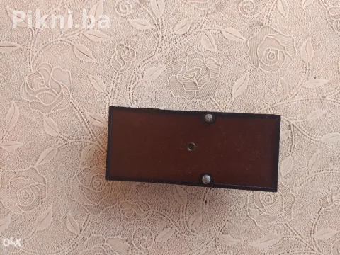 Podnožje elektromagnetni rele 8 pinski 3