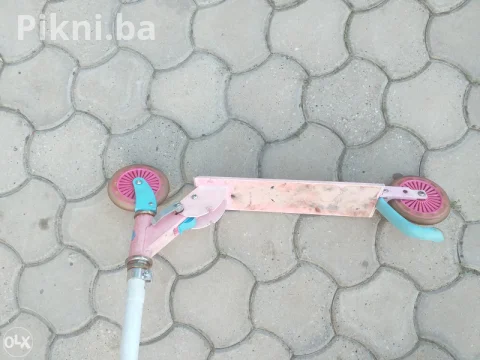 Romobil Dječiji trotinet (rozi) - Odlično stanje / Sklopiv 4
