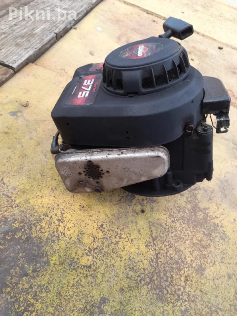 BRZA PRODAJA: Motor za Kosačicu Briggs & Stratton Sprint 375  kosilice 5
