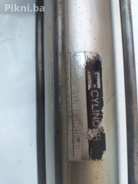 Pneumatski FESTO cilindar klip radni 50cm 9