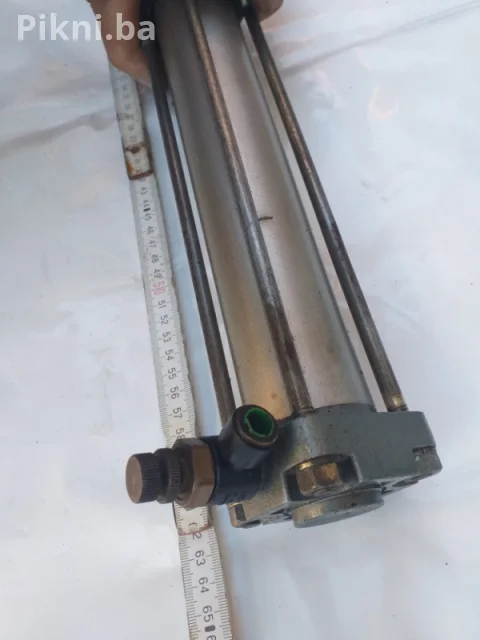 Pneumatski FESTO cilindar klip radni 50cm 6