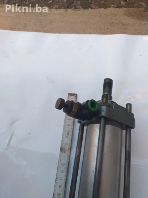 Pneumatski FESTO cilindar klip radni 50cm 5