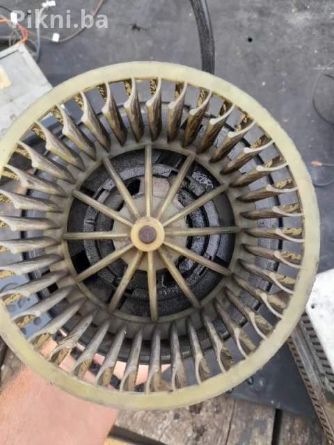 Motor Ventilatora Kabine (Puhalo) - Korišteno, Veličina 14-15 cm 3