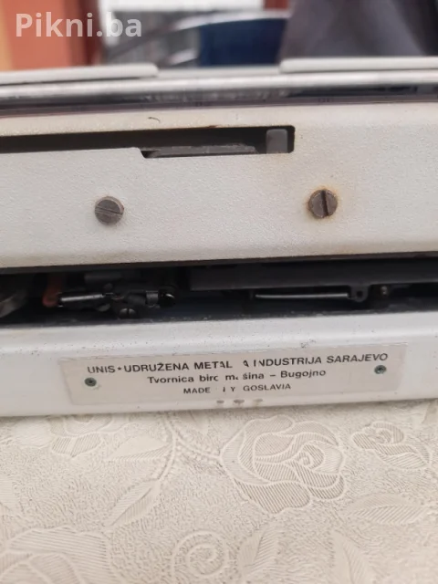 RASPRODAJA! VINTAGE PISAĆA MAŠINA IBM/UNIS (Bugojno) 7
