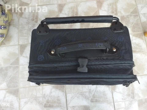 STRATIC Kvalitetna Putna Torba / Mali Kofer sa ISPRAVNIM Točkićim 10