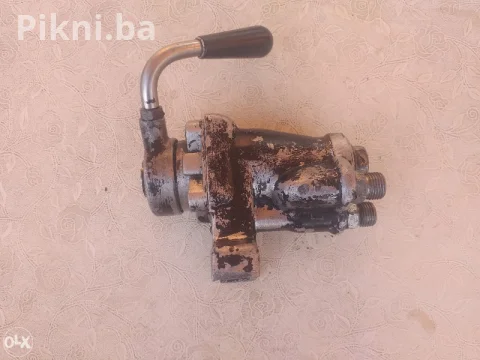 Pneumatika rucna kočnica zracna zrak kamion traktor
