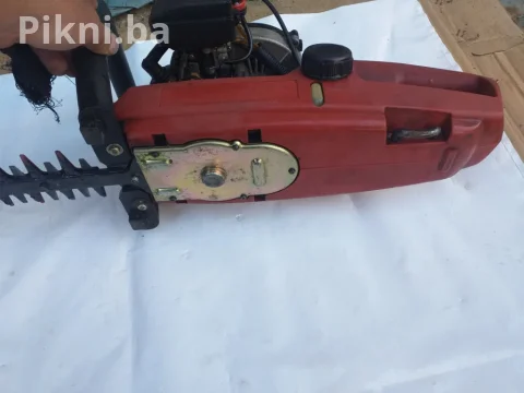 Trimer za živu ogradu na benzin- savršen za vašu baštu! 3