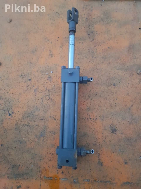 Hidraulicni cilindar klip dvosmerni 48cm hidraulika bager kamion