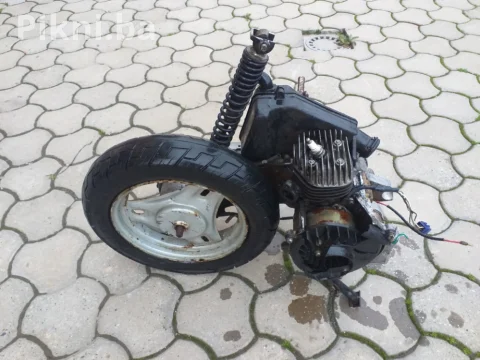 IZUZETNA PRILIKA! POGONSKI SKLOP za Skuter YAMASAKI 50cc