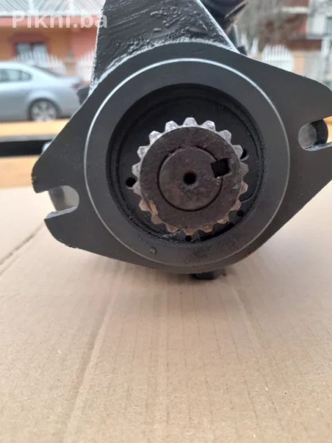 Hidraulicna pumpa sauer getribe pumpe bager traktor kamion 13