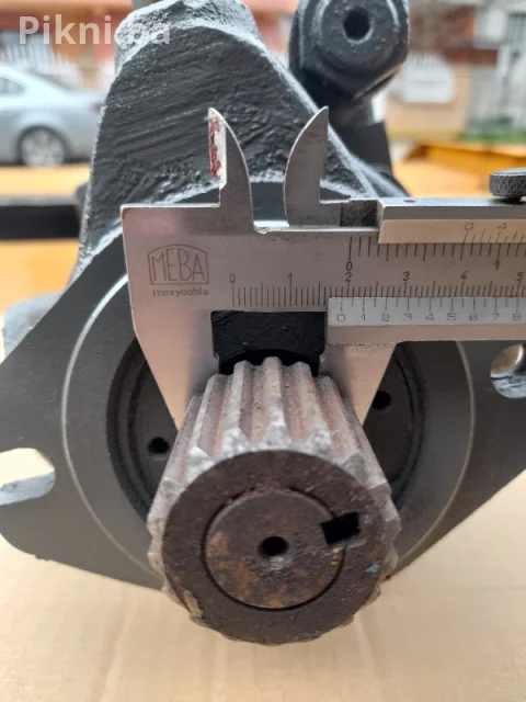 Hidraulicna pumpa sauer getribe pumpe bager traktor kamion 4