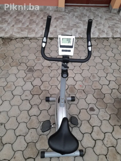 Sobno biciklo fitnes vežbanje bicikla 13