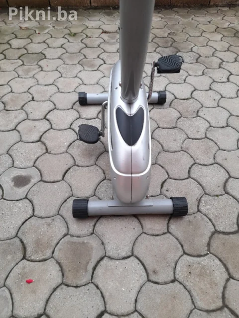 Sobno biciklo fitnes vežbanje bicikla 7