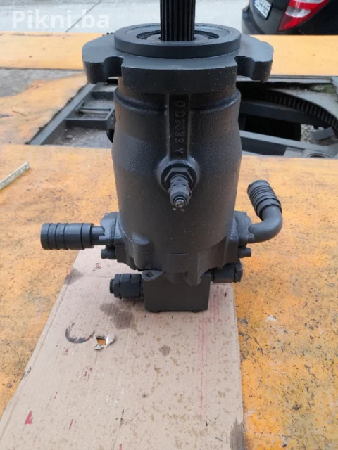 Hidromotor BREVINI hidro motor pumpa bager buldožer utovarivac 14