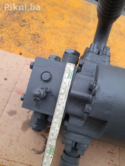 Hidromotor BREVINI hidro motor pumpa bager buldožer utovarivac