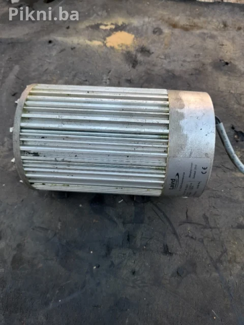Laird Industrijski Rashladni Sistem (Chiller) kompresor elektro motor 10