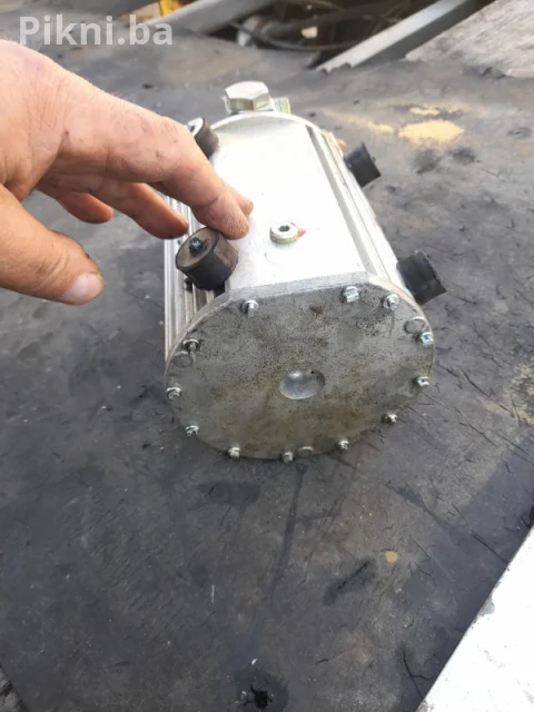 Laird Industrijski Rashladni Sistem (Chiller) kompresor elektro motor 6