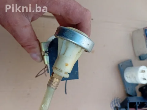 UNIVERZALNA ULKA Vibraciona Pumpa EP5GW 230V, 48W - Super Stanje 4