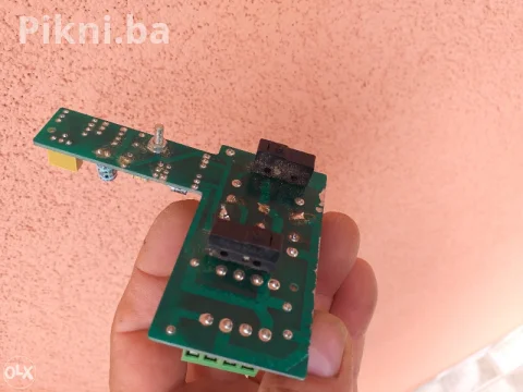 Elektro rele releji 220v 3