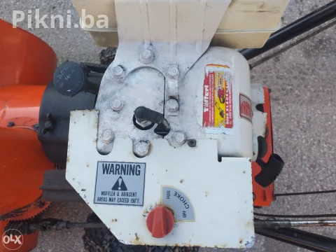 Freza za snijeg UNIVERSAL 6 brzina na benzin sa vucom lancima 14