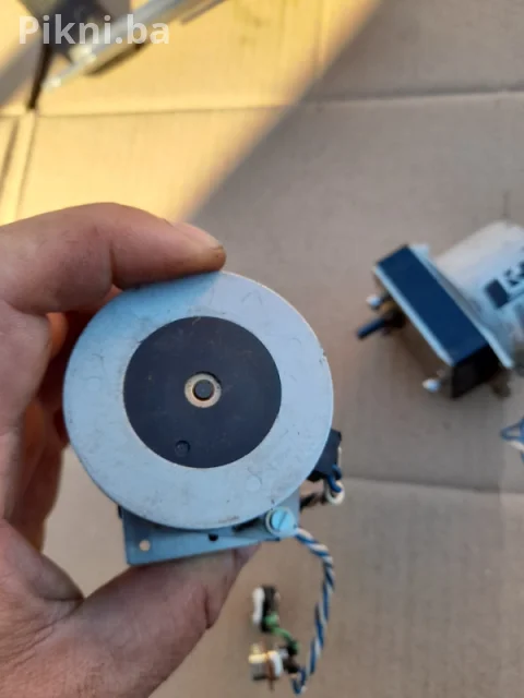 Precizni Korak-Motor sa Reduktorom (MS5B302 / K Laboratories) 7