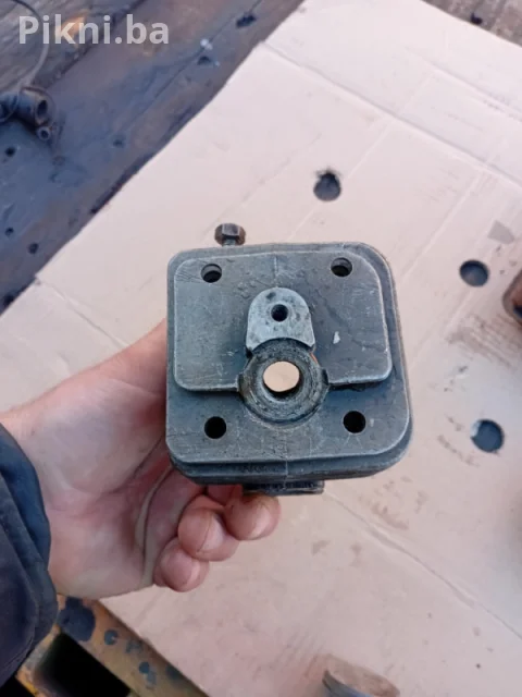 Klip cilinder stublina stihl 08 motorne pile motorke dijelovi 13