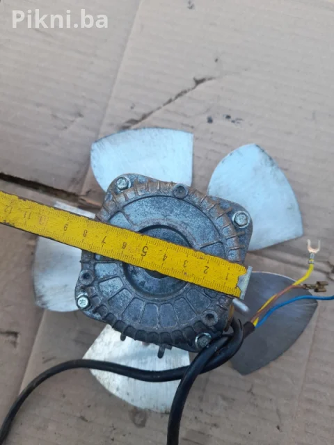 Ventilator turbina 220mm 220v 1550obr elektro motor elektromotori