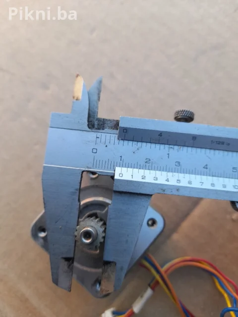 Sanyo Denki Koračni Motor (Stepper Motor) 103-546-5540 ELEKTRO MOTORI 3