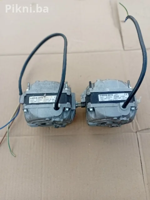 Elektro motor 10/40w 1300/1550obr 220v elektromotori ITALY