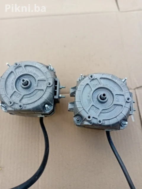 Elektro motor 10/40w 1300/1550obr 220v elektromotori ITALY 4