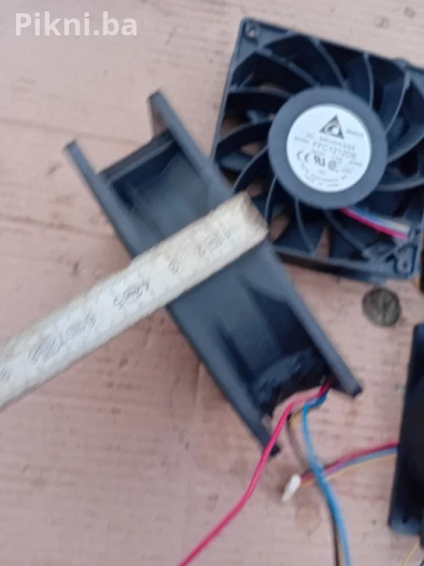 HITNA PRODAJA: Industrijski/Serverski Ventilatori (5 kom) - Delta