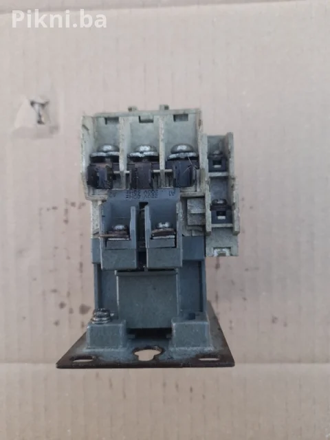 Kontaktor 26A 220v GMC D-32 sklopke prekidaci