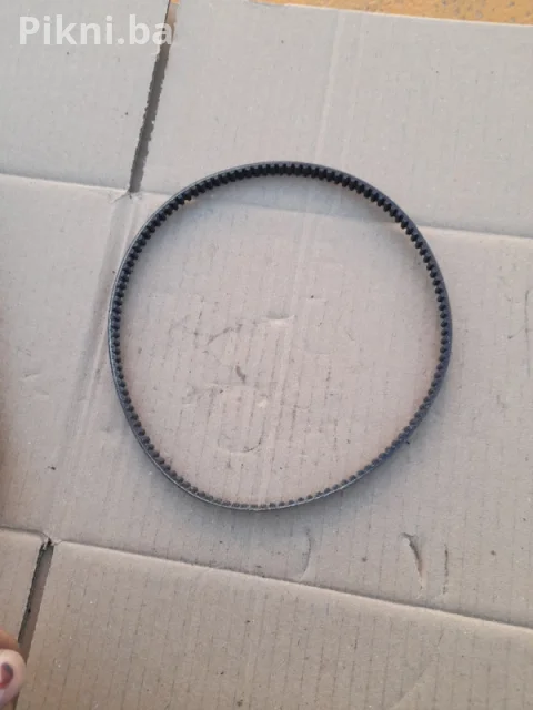 Klinasti remen Ford eskort fiesta orion Dayko 94441