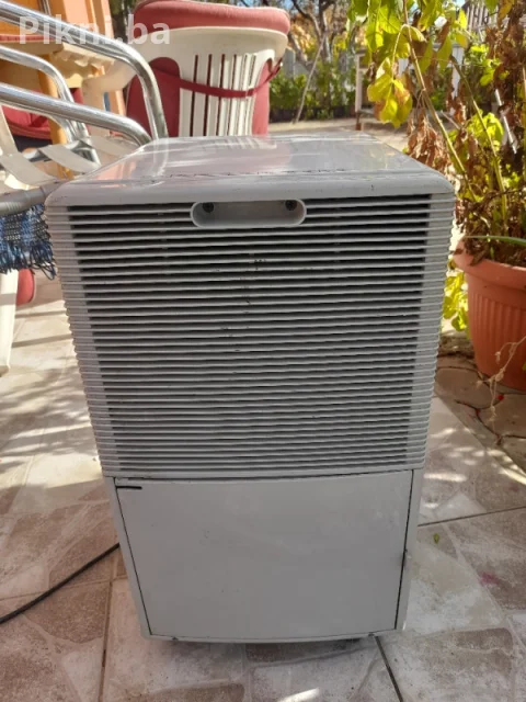 DeLonghi DS 105 Odvlaživač Zraka - Potrebno Punjenje Plina 8