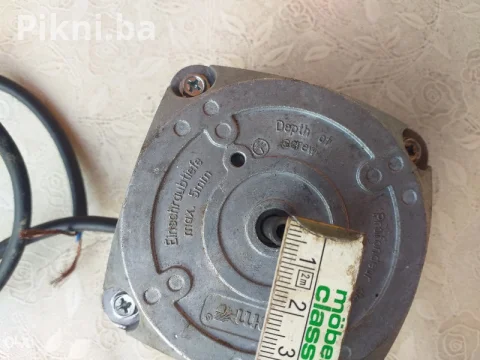 Elektro motor elektromotori 220v 1550 obrtaja 4