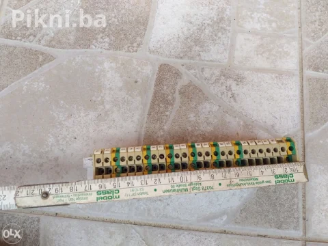 Prodajem profesionalni usisivač KIRBY G6 - Izvrsno stanje, samo 250 KM!**  **Opis:**  Na prodaju je profesionalni usisivač KIRBY G6, idealan za industrijske i kućne prostore. Ovaj usisivač je poznat po svojoj snazi, pouzdanosti i dugotrajnosti. Savršen je za dubinsko čišćenje tepiha, nameštaja i tvrdih podloga. U odličnom je stanju i dolazi sa svim potrebnim dodacima.  CENA: samo 250 KM!  Ne propustite priliku da nabavite kvalitetan usisivač po povoljnoj cijeni. Za više informacija ili dogovor