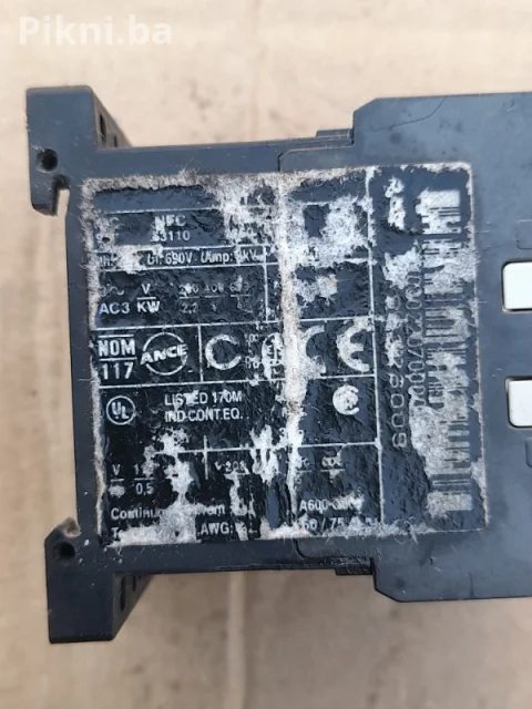 Sklopka / Kontaktor Telemecanique 9A 220V (4kW)