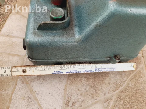 KONTAKTOR Minel Elip 380v 07 75 sklopke prekidaci 3