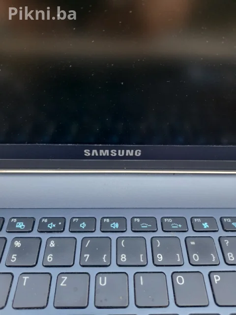 Samsung Series 9 Ultrabook (i7) - Povoljno laptop računar 12