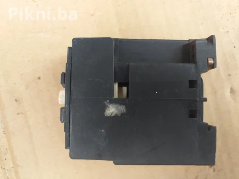 Industrijski Kontaktor Sklopka ASEA EH 9C-10 (9A/5.5 kW) - 220v 3