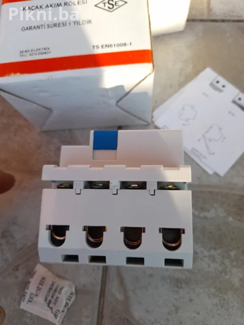 Fid skloka Sems 40A 300ma fideo kontaktor prekidac 8