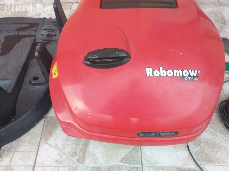 SUPER CENA! Robotska Kosilica ROBOMOW CITY 110 - PUNI KOMPLET