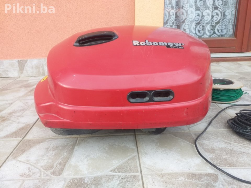 SUPER CENA! Robotska Kosilica ROBOMOW CITY 110 - PUNI KOMPLET