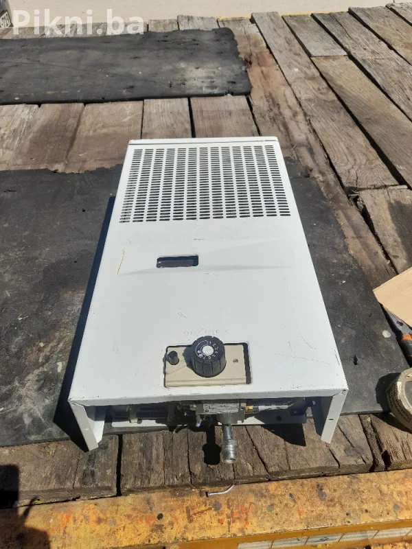 Plinska peć ORANIER Bozen 2.3kW - Njemačka (Fasadna)