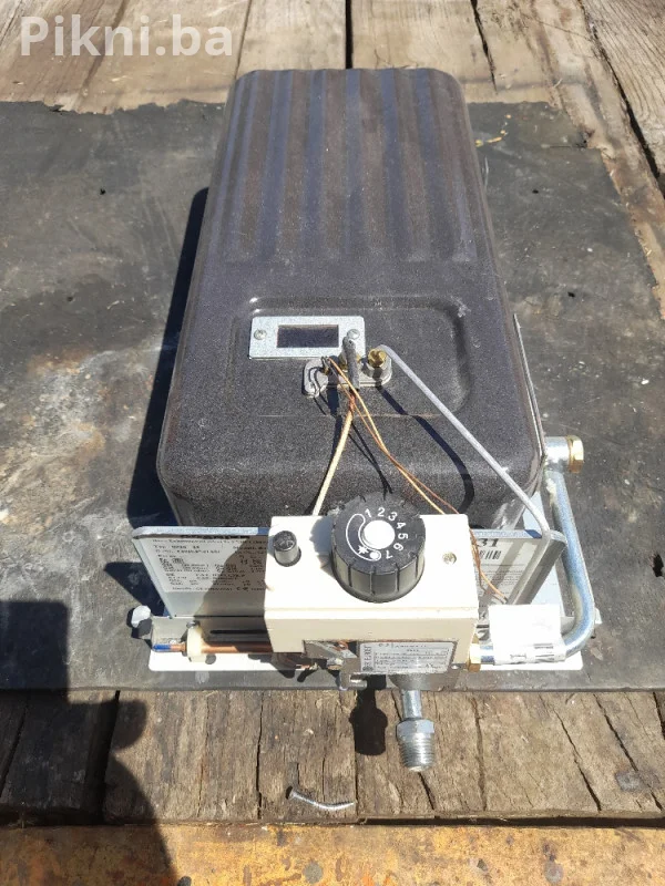 Plinska peć ORANIER Bozen 2.3kW - Njemačka (Fasadna)
