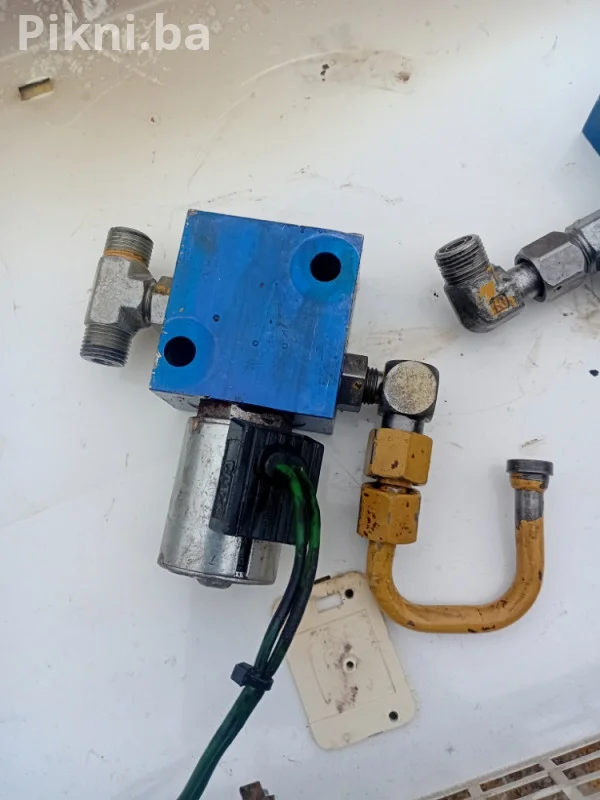 SNIŽENO! | Hidraulični Elektro-Magnetni Ventil 24V DC - 2 Komada
