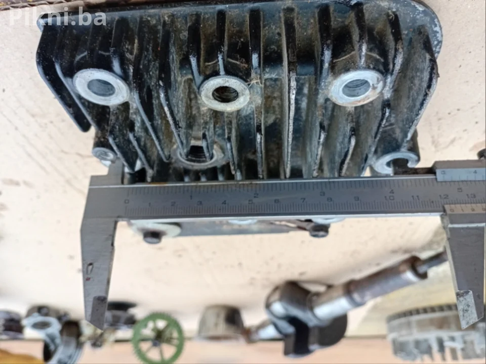 Deklo glava kosacice Briggs stratton Tecumsen dijelovi kosilice