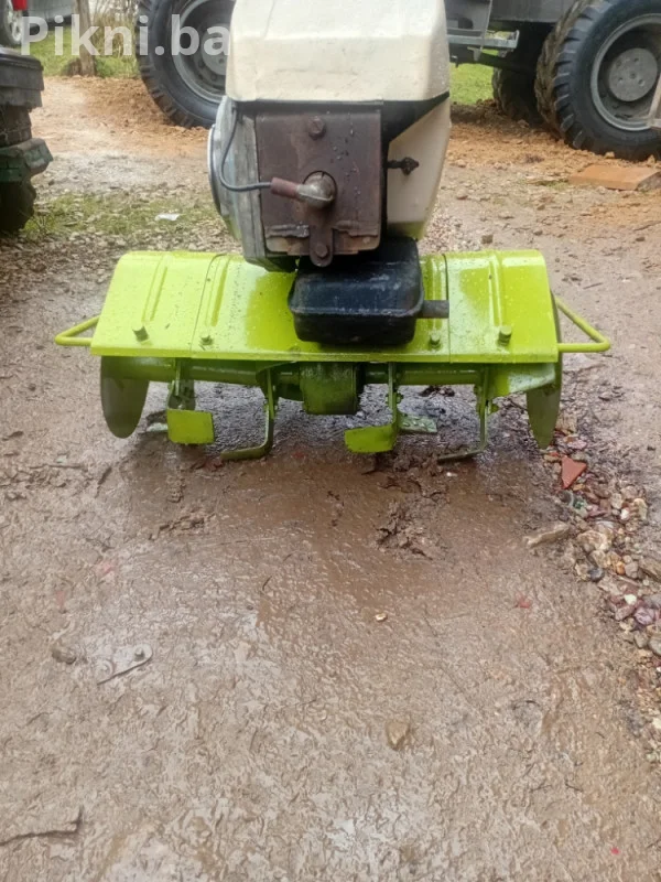 Motokultivator KOPAČICA FREZA HOLDER H7 - Benzin - Super Ispravan